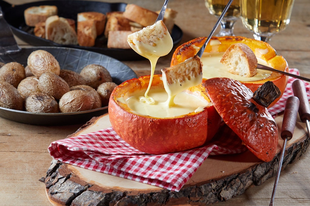 Käse-Kürbis-Fondue ist das perfekte Herbst-Gericht.