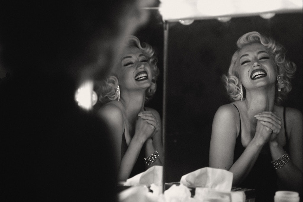 Sieht ihrem Idol unglaublich ähnlich: Ana de Armas als Marilyn Monroe in „Blond“.