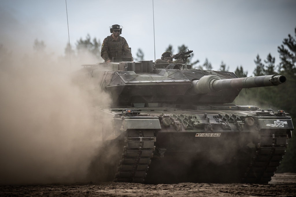 Ein Leopard-2-Panzer der Bundeswehr: Werden diese Waffen nun an die Ukraine geliefert - im Gegenzug für Atomstrom? 