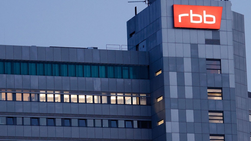 Die bisherige Intendantin des ARD-Senders RBB war massiven Vorwürfen über Korruption, Vorteilsnahme und Verschwendung von Beitragsgeld Anfang August zurückgetreten und anschließend von den Aufsichtsgremien abberufen und fristlos gekündigt worden. 