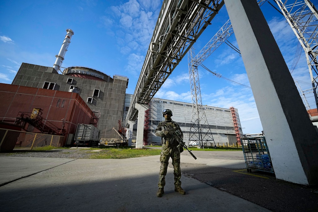 Die Vereinten Nationen fordern um das Atomkraftwerk Saporischschja in der Ukraine eine entmilitarisierte Zone einzurichten.