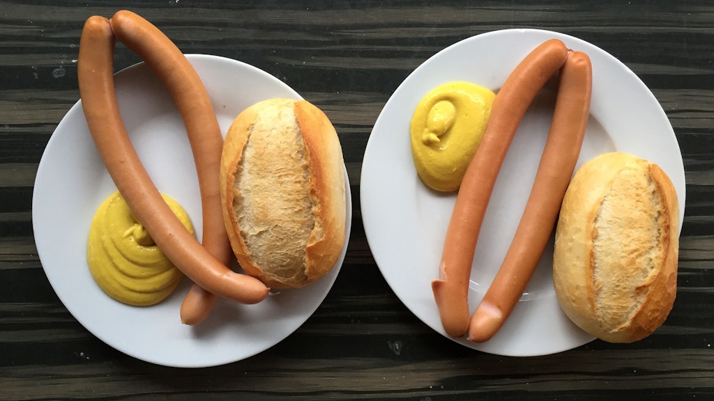 Hätte auch Otto von Bismarck gemundet: Würstchen mit Senf. 