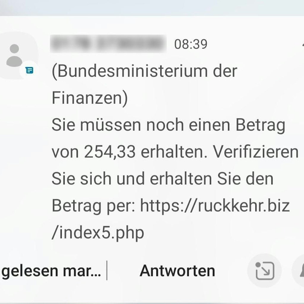 Mit solchen Abzock-SMS zur Energiepauschale wollen Betrüger empfindliche Daten der Empfänger bekommen.