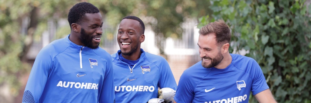 Bei Hertha wird französisch gesprochen: Wilfried Kanga (l.) mit seinem Landsmann Lucas Tousart (r.) und Belgiens Dodi Lukebakio. 