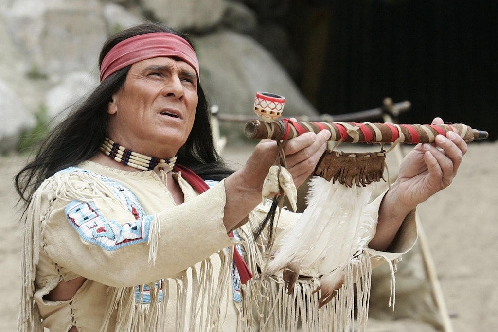 Der Chefindianer der Defa war auch Winnetou. Den großen Apachen-Häuptling spielte bei den Karl-May-Spielen in Bad Segeberg.