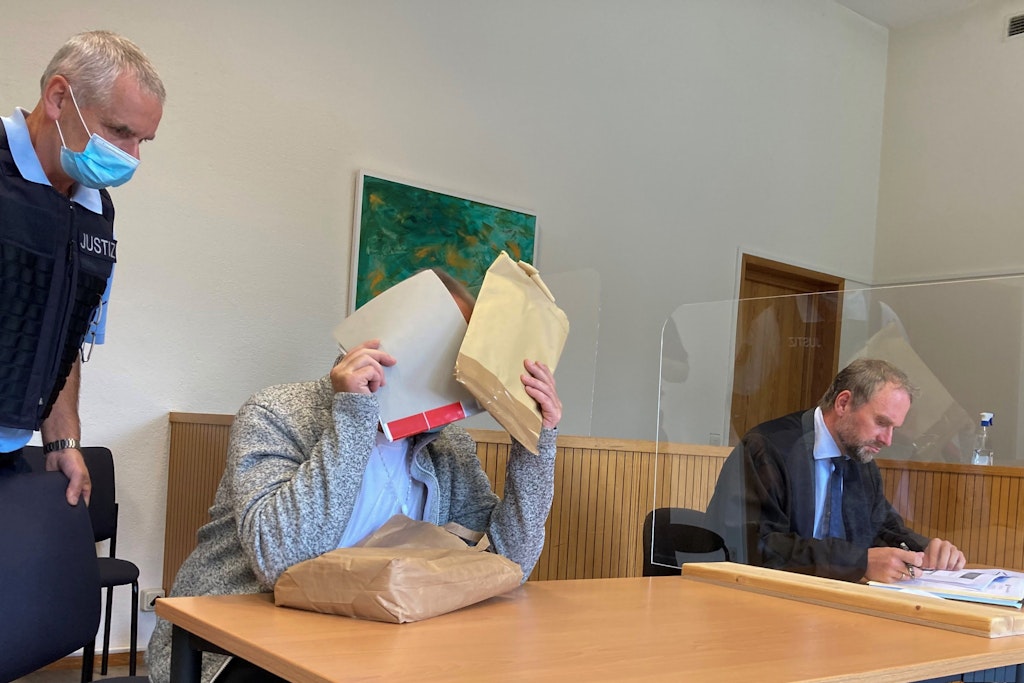 Der Angeklagte (56) fasste in Idar-Oberstein ein Jahr und acht Monate Haft ab.