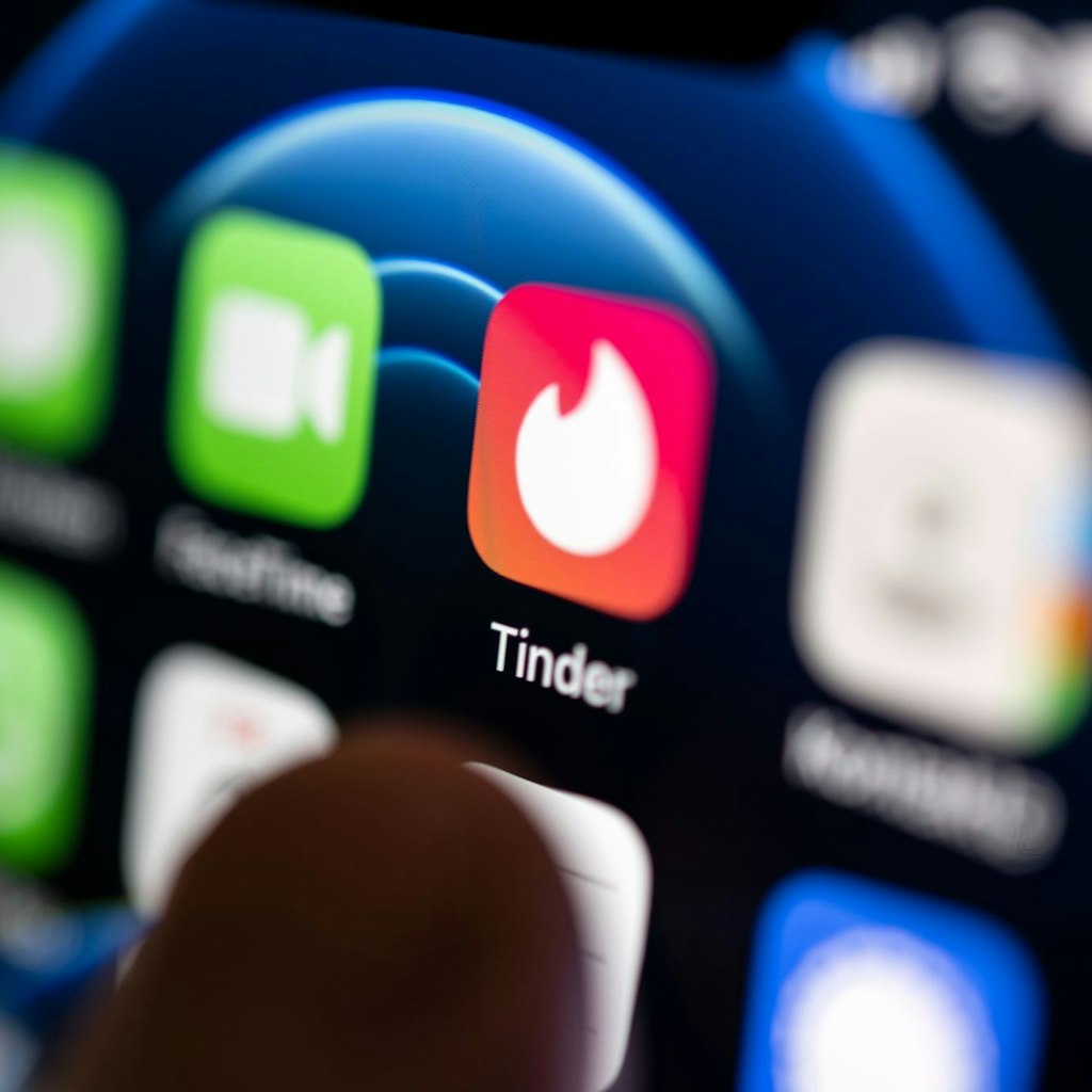 Nach eigenen Angaben ist Tinder in 190 Ländern und mehr als 40 Sprachen verfügbar.