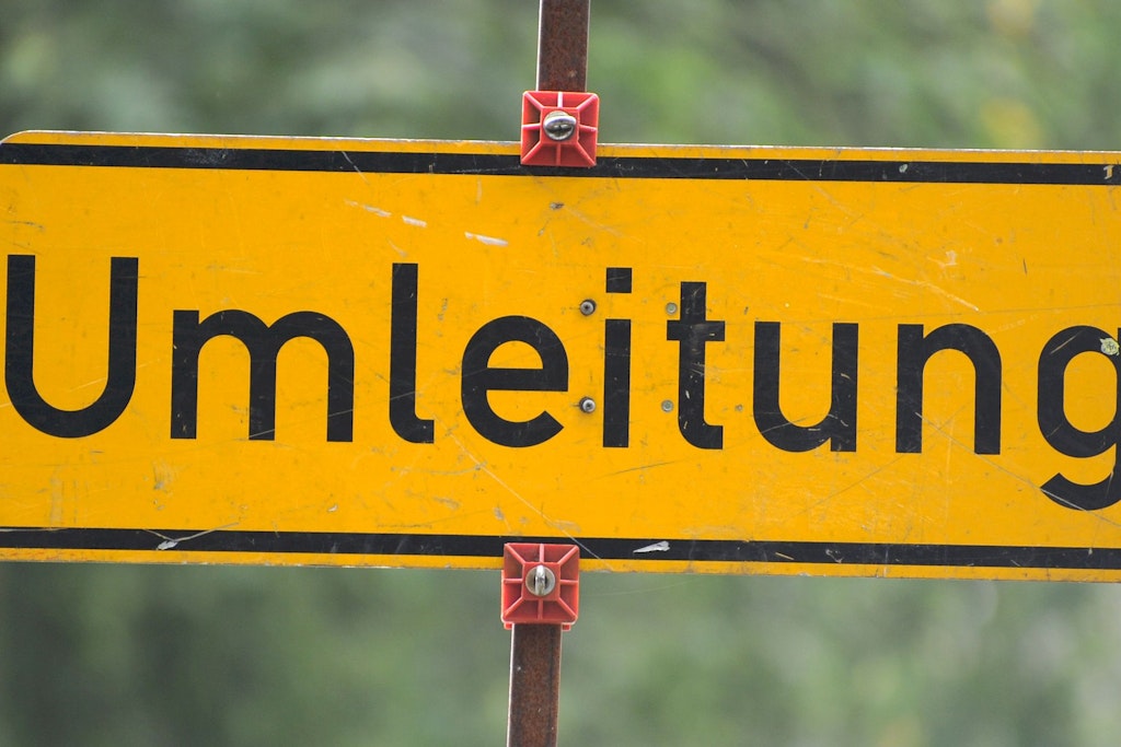 Ist die Straße gesperrt, müssen auch Fahrradfahrer die ausgeschilderte Umleitung nehmen. 