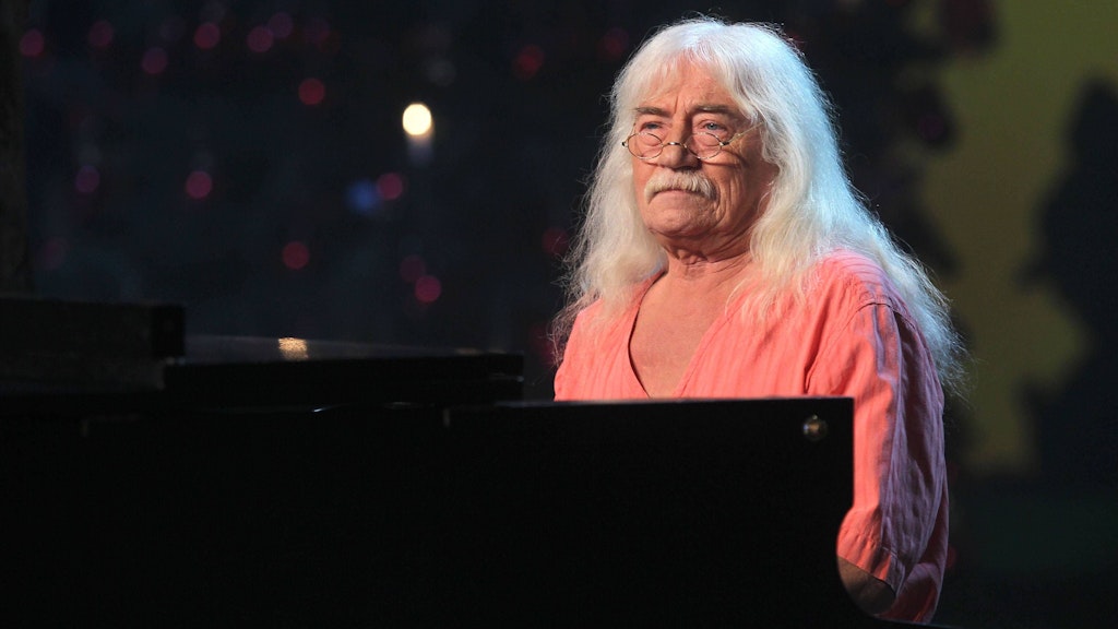 Reinhard Lakomy im Jahr 2011 bei einem Auftritt in einer MDR-Show in Chemnitz. 