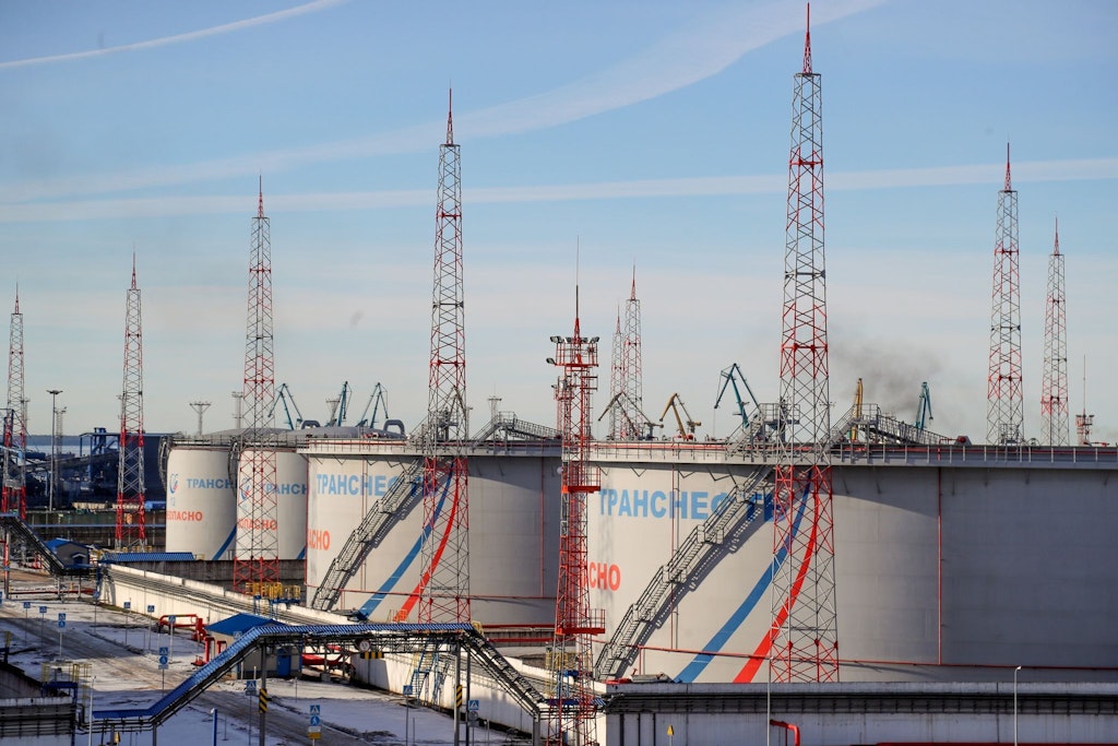 Öltanks des staatlichen russischen Unternehmens Transneft nahe der russischen Ostseeküste. (Symbolbild)