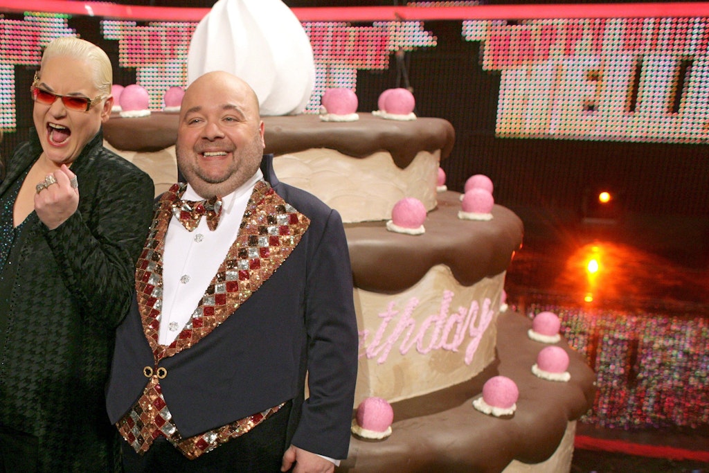 Hella von Sinnen feierte 2009 ihren 50. Geburtstag mit Dirk Bach in der Sat.1-Show „Happy Birthday, Hella!“.