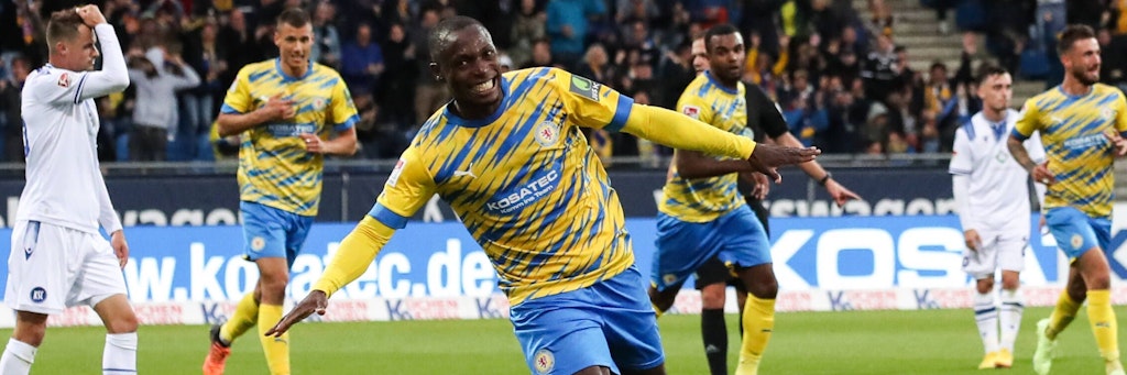Wieder bereit zu fliegen: Ex-Union-Stürmer Anthony Ujah (31) genießt in Braunschweig jede Minute, nachdem ihm wegen massiver Knieprobleme bereits das Karriere-Ende drohte. 