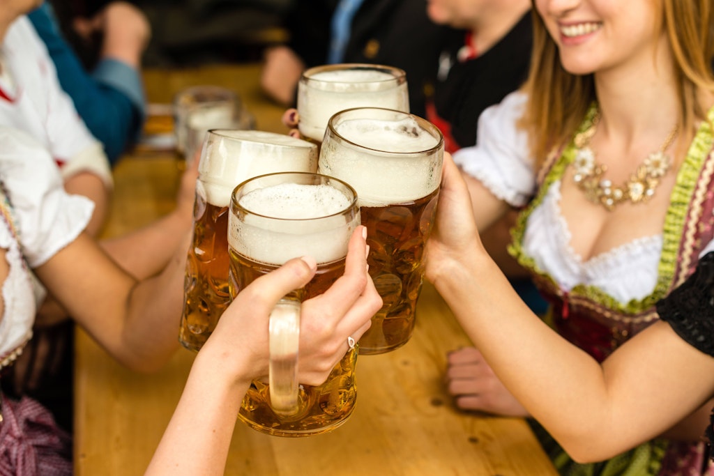 Üppig sind auf dem Oktoberfest nicht nur die Maß und Oberweiten, sondern vor allem die Preise.
