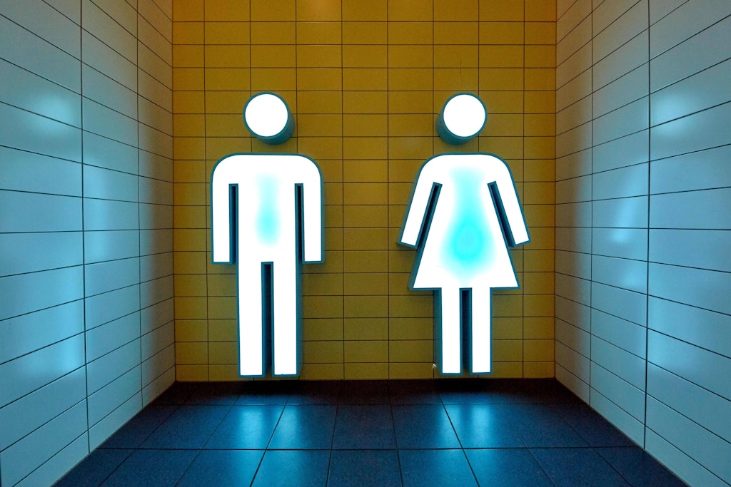 Vier Tage lang blieb der Leichnam von Bessie D. in einer öffentlichen Toilette liegen.