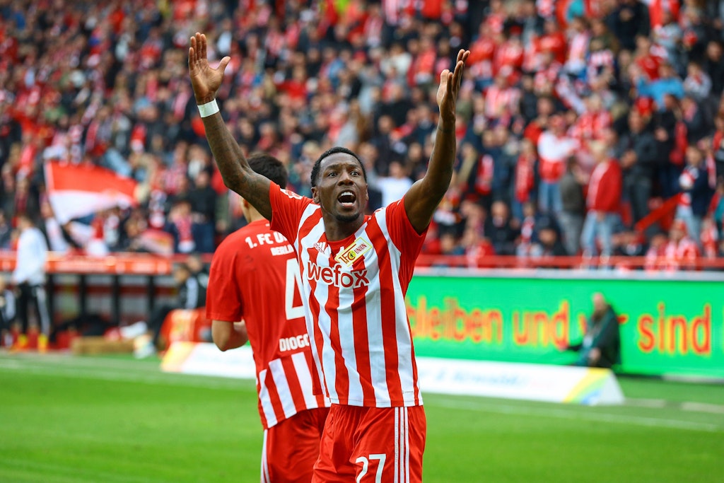 Bilder, an die sich die Liga lieber gewöhnen sollte: Sheraldo Becker bejubelt einen Treffer des 1. FC Union.