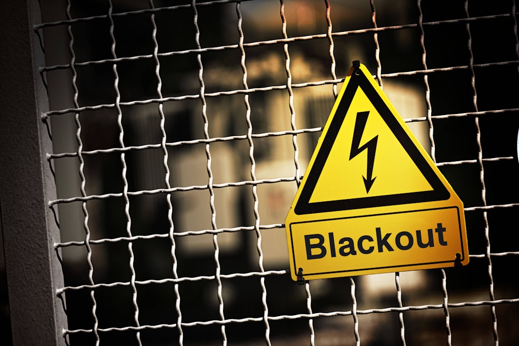 Viele fürchten sich davor, dass im Winter ein großer Blackout drohen könnte. Wie bereitet man sich auf einen solchen Stromausfall vor, welche Vorräte sollte man lagern?
