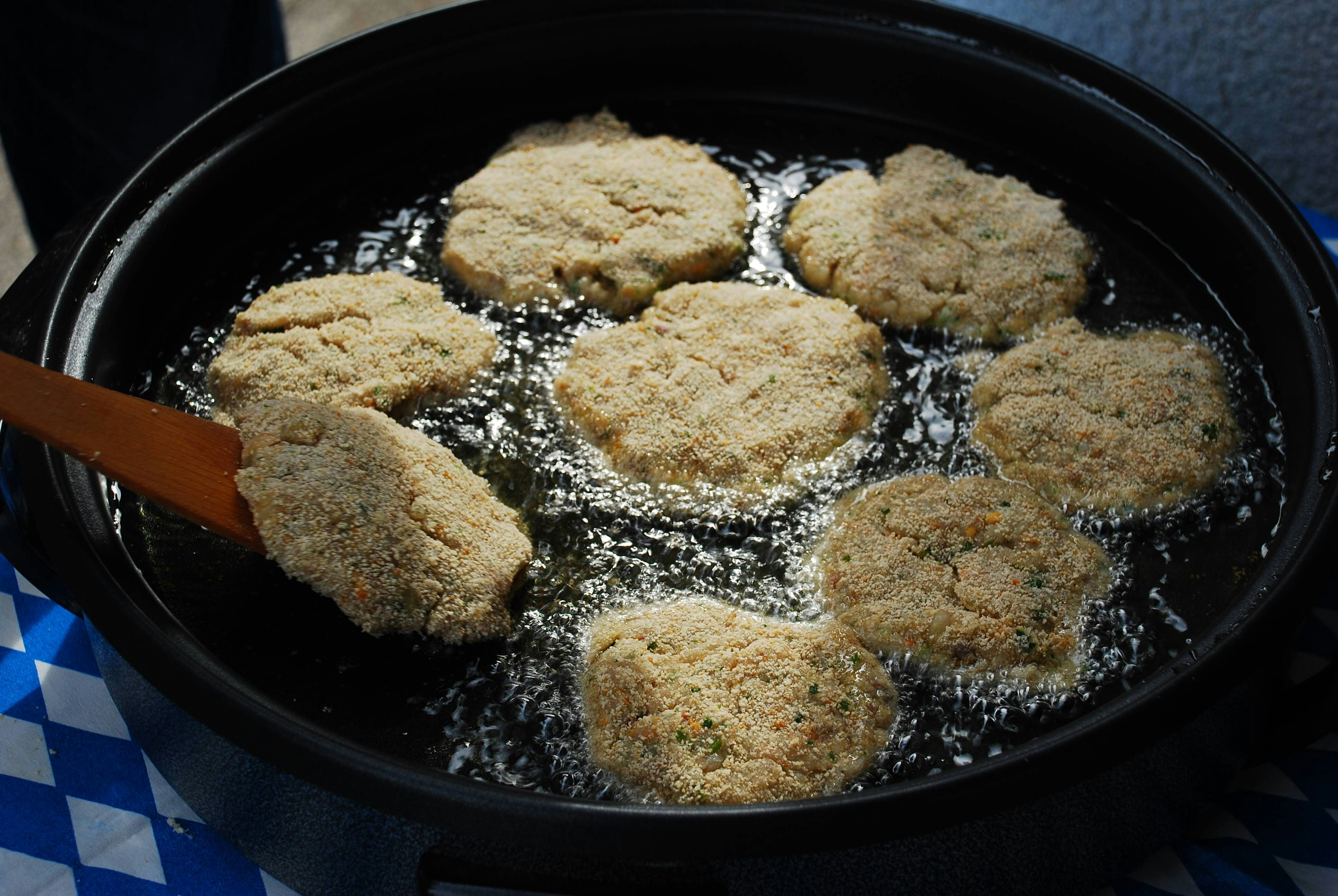 Köstliches Rezept für Fisch-Frikadellen: Fisch-Bouletten im ...