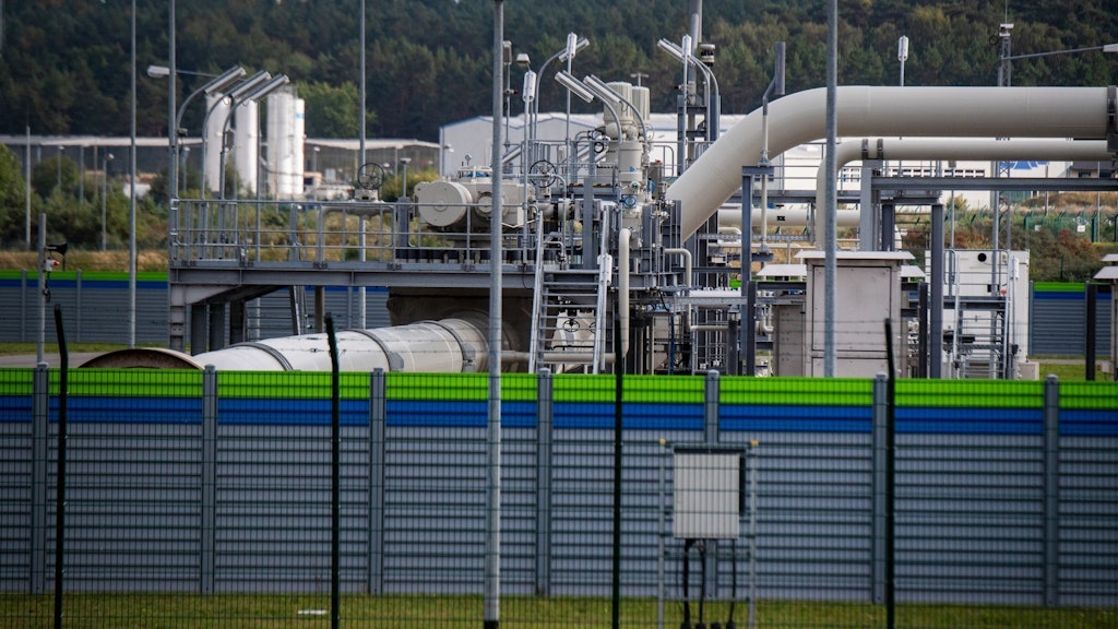 Rohrsysteme und Absperrvorrichtungen in der Gasempfangsstation der Ostsee-Pipeline Nord Stream 2 in Lubmin.