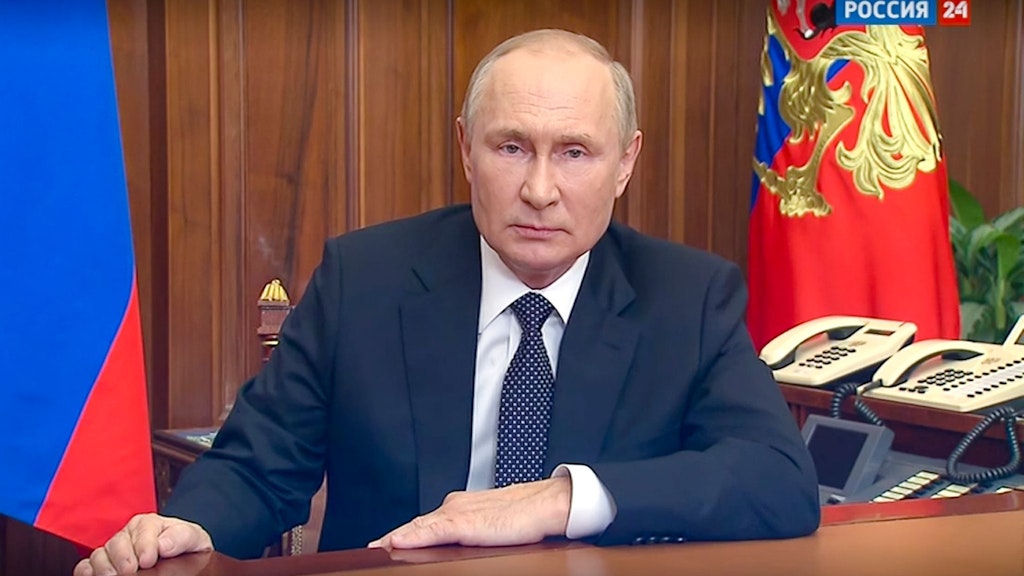 Russlands Präsident Wladimir Putin hat sich in eine schwierige Situation gebracht – seine Macht bröckelt.