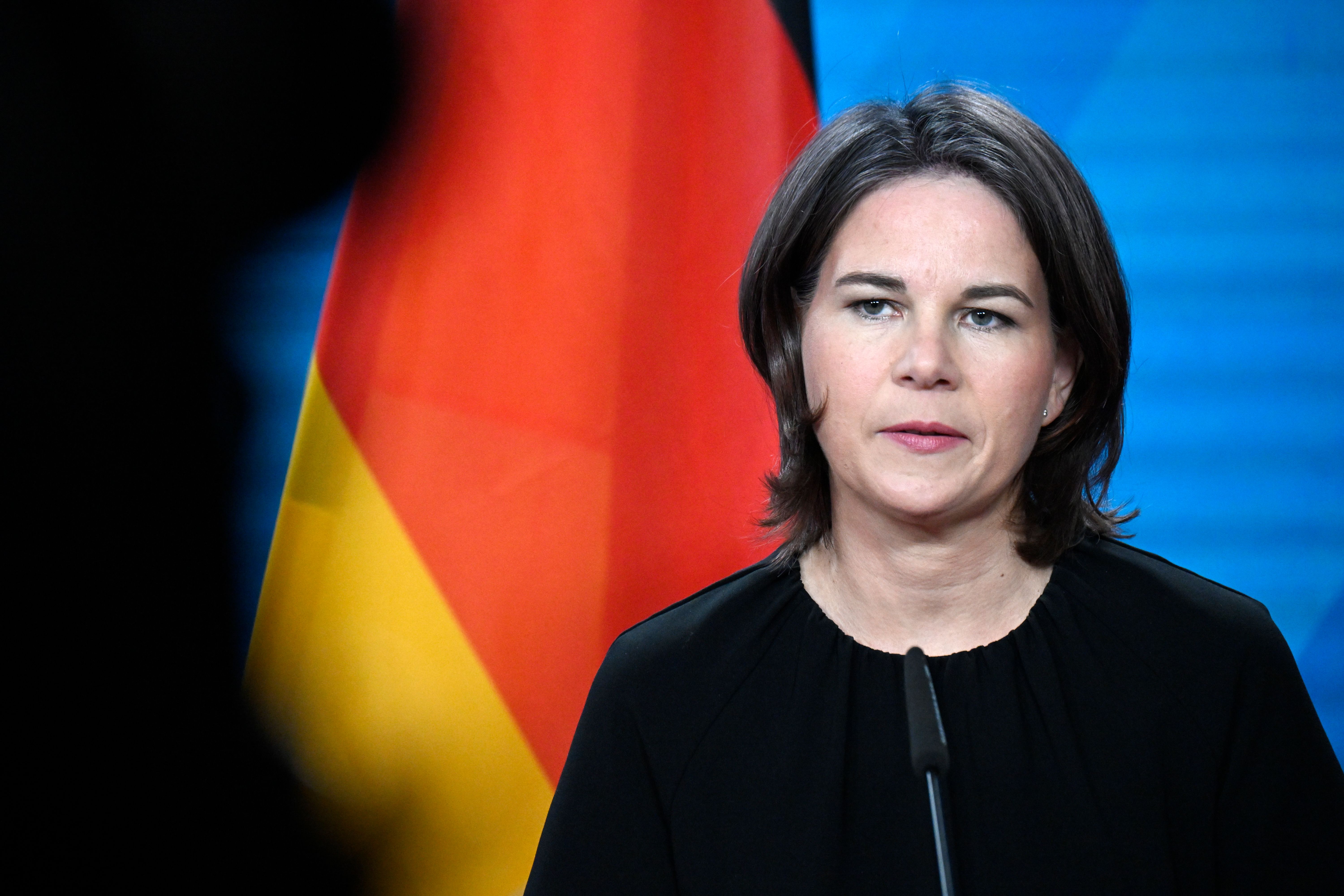 Annalena Baerbock: Vor Ihrer Warschau-Reise Fordert Polen Offiziell 1,3 ...