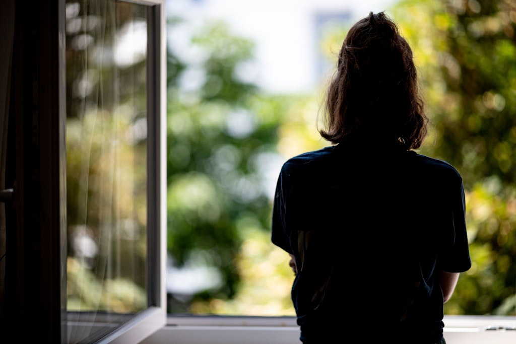 Mädchen im Teenie-Alter leiden seit der Corona-Pandemie vermehrt unter Depressionen.
