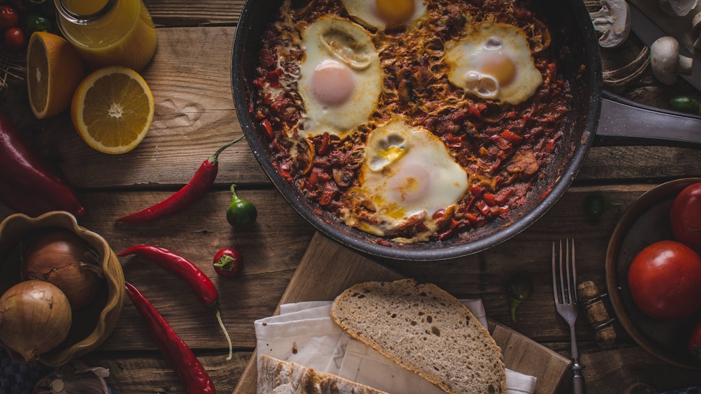 Shakshuka ist ein beliebtes Frühstück.
