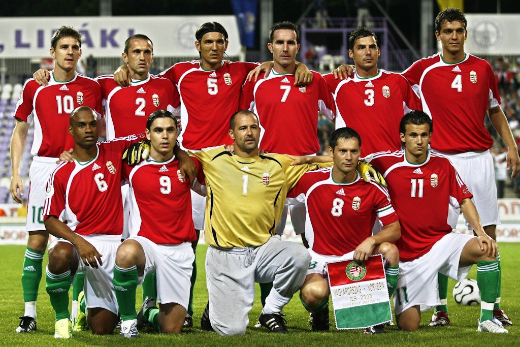 Pal Dardai (Nr. 8) und Zsolt Löw (Nr. 3) spielten zusammen mit Ex-Hertha-Keeper Gabor Kiraly für Ungarn, hier bei der EM-Quali 2006. 