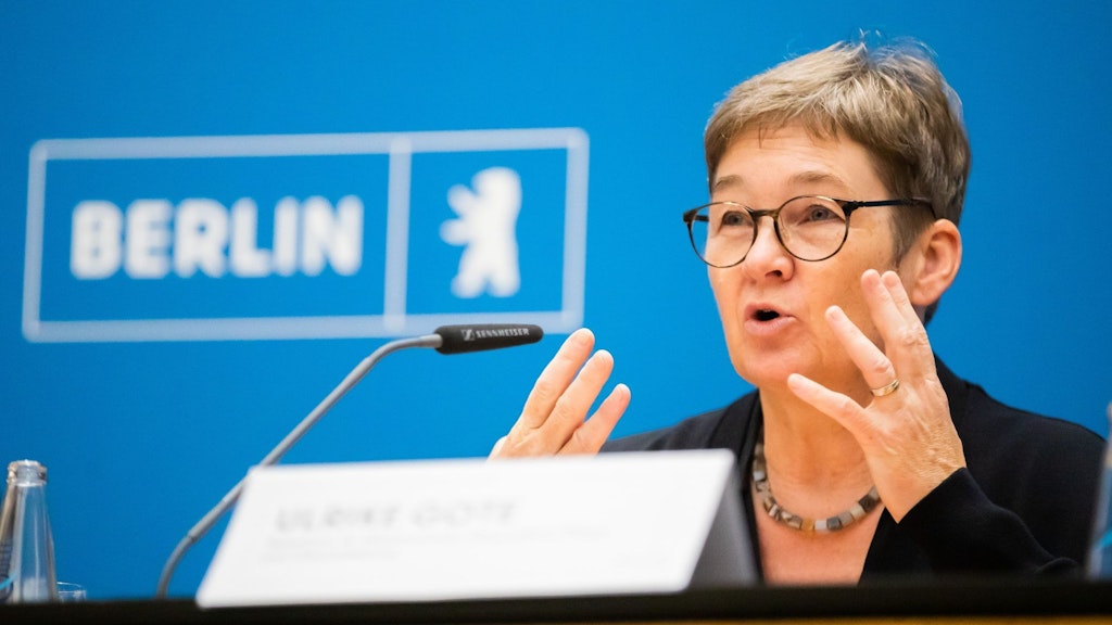 Ulrike Gote (Bündnis 90/Die Grünen), Berliner Senatorin für Gesundheit und Wissenschaft, plädiert für die Rückkehr zur Maske in Innenräumen.