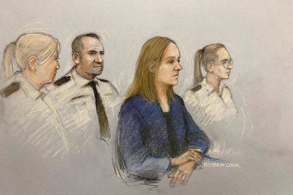 Da in britischen Gerichten bei Strafprozessen keine Fotografen zugelassen sind, fertigte eine Gerichtszeichnerin diese Skizze von Lucy L. während der Verhandlung an.