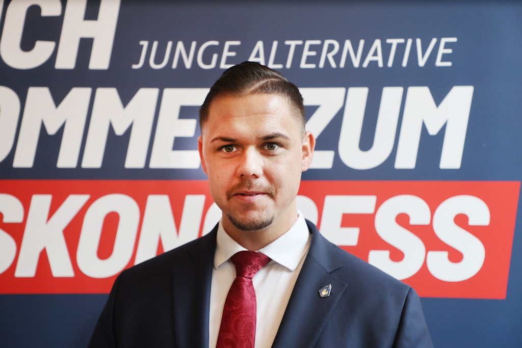 Der vom MAD als Rechtsextremist eingestufte Hannes Gnauck ist neuer Vorsitzender der Jungen Alternative.