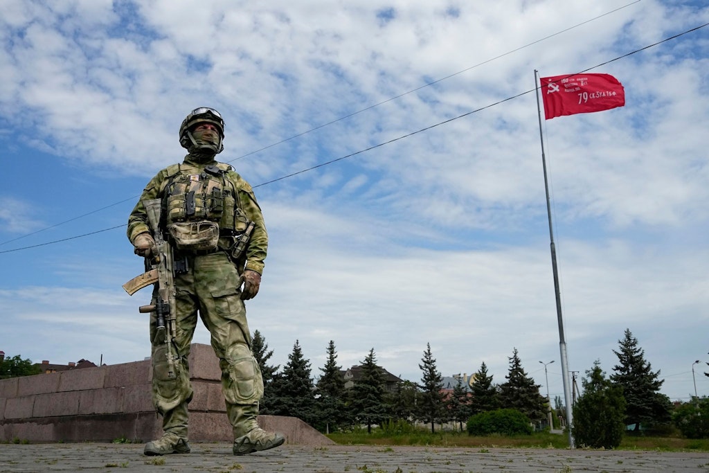 Ein russischer Soldat in der Region Cherson (Symbolbild). Foto: AP/dpa