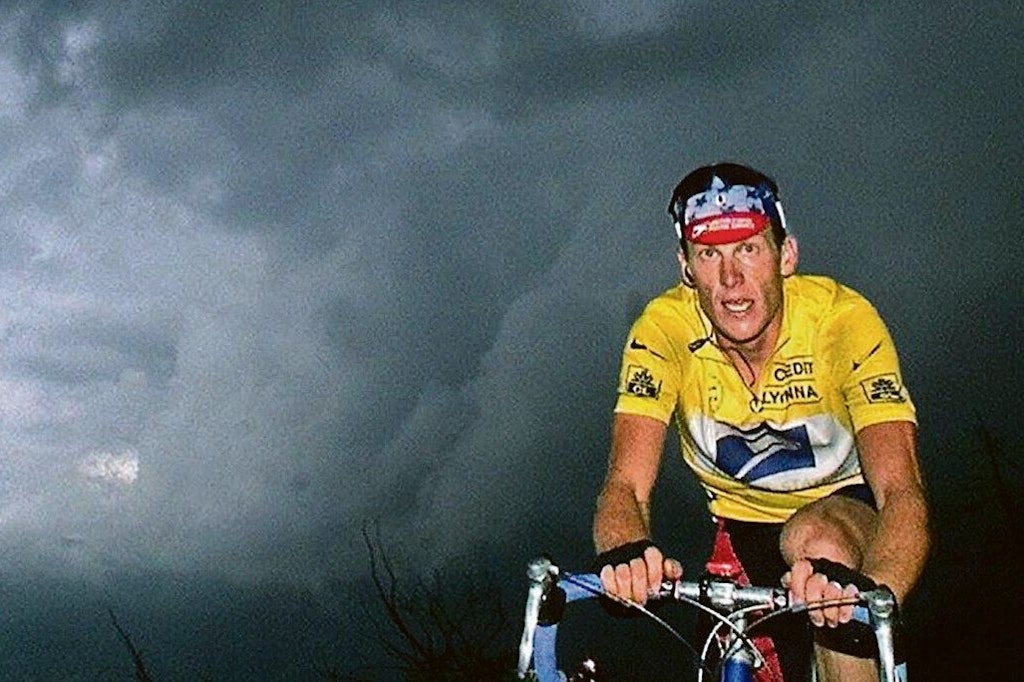 Mit Lance Armstrong zogen dunkelste Wolken am Radsport-Himmel auf, wie auf der 13. Etappe der Tour de France 1999. 