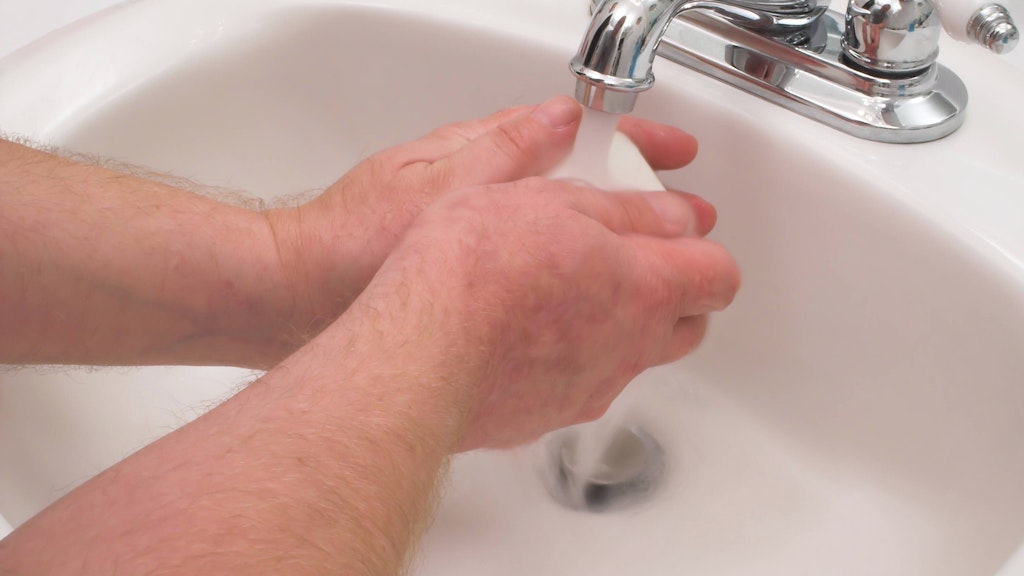 Händewaschen darf auch mit kaltem Wasser stattfinden.