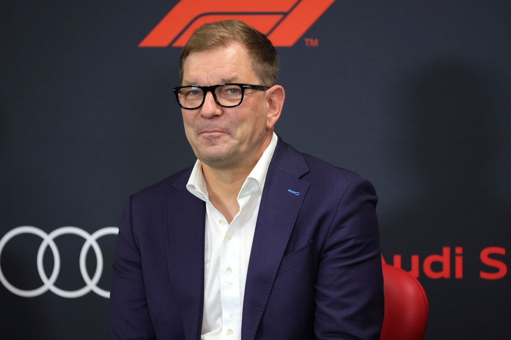 Audi-Chef Markus Duesmann zeigt sich offen für autofreie Tage und Tempolimits.