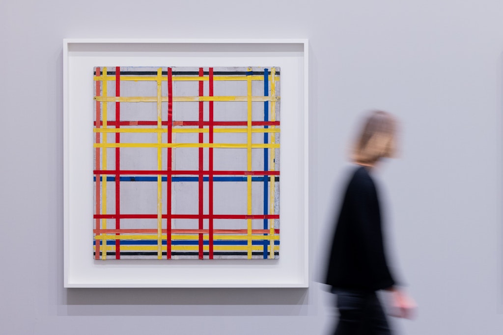 Kann man schon mal verwechseln: Kunstwerk „New York City I“ des Künstlers Piet Mondrian. Nun bleibt es kopfüber hängen.