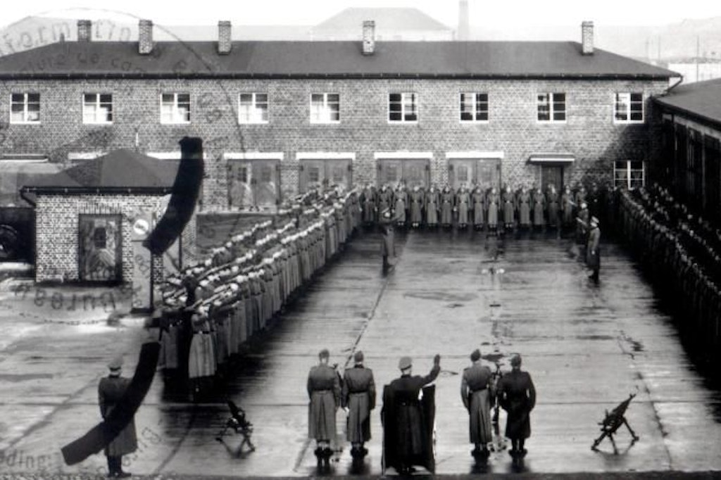 NS-Wachleute des Konzentrationslagers Neuengamme in Hamburg (Foto ca. 1944). Viele von ihnen wurden nie verurteilt.