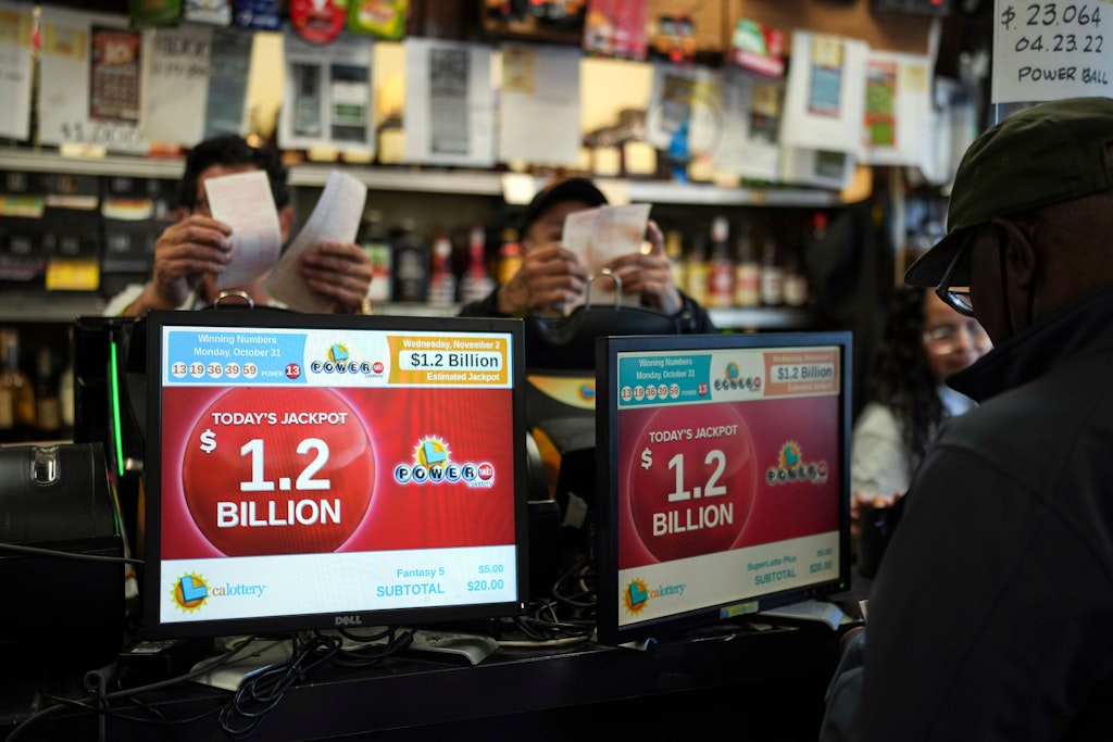 So einen großen Jackpot wie derzeit in der US-Lotterie Powerball gab es weltweit noch nie: Seine Höhe beträgt unfassbare 1,6 Milliarden Dollar. 
