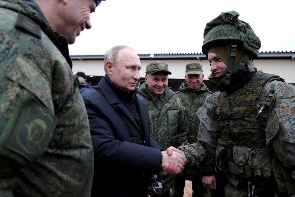 Putin zu Besuch bei russischen Soldaten: Die Verluste in manchen Einheiten sind riesig.