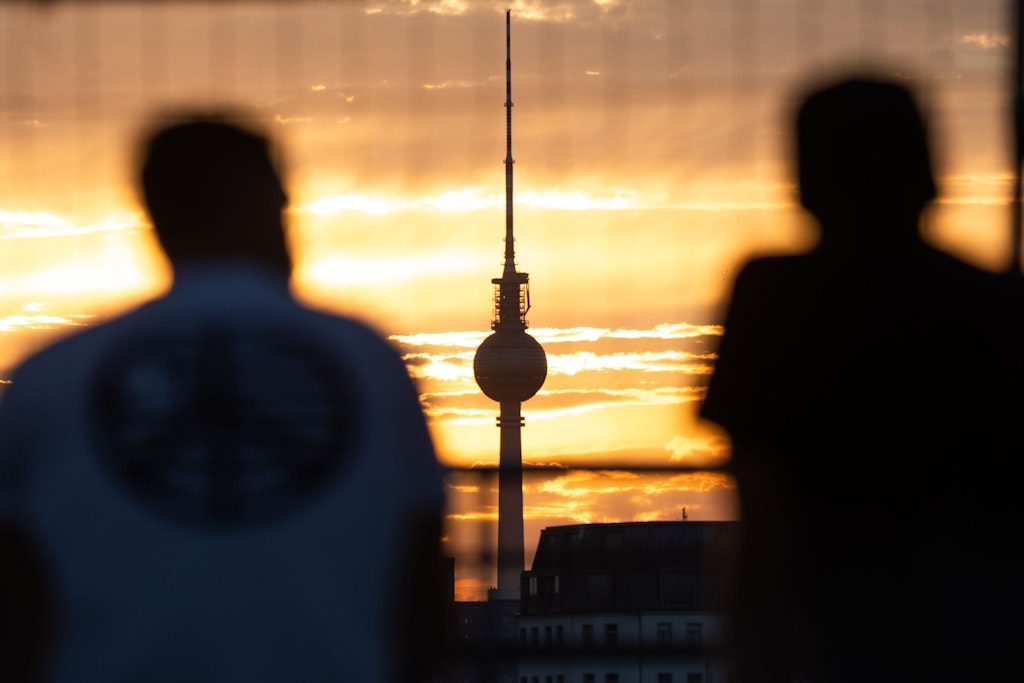 Sommer, Sonne, laue Abende: Dieses verrückte Wetter erwartet uns wohl bis Ende November.