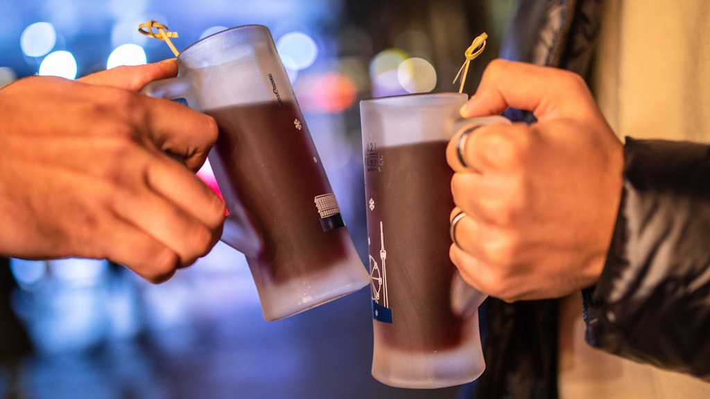 Glühwein gehört in der Vorweihnachtszeit einfach dazu. Doch so ein Bummel kann ganz schön teuer werden. 
