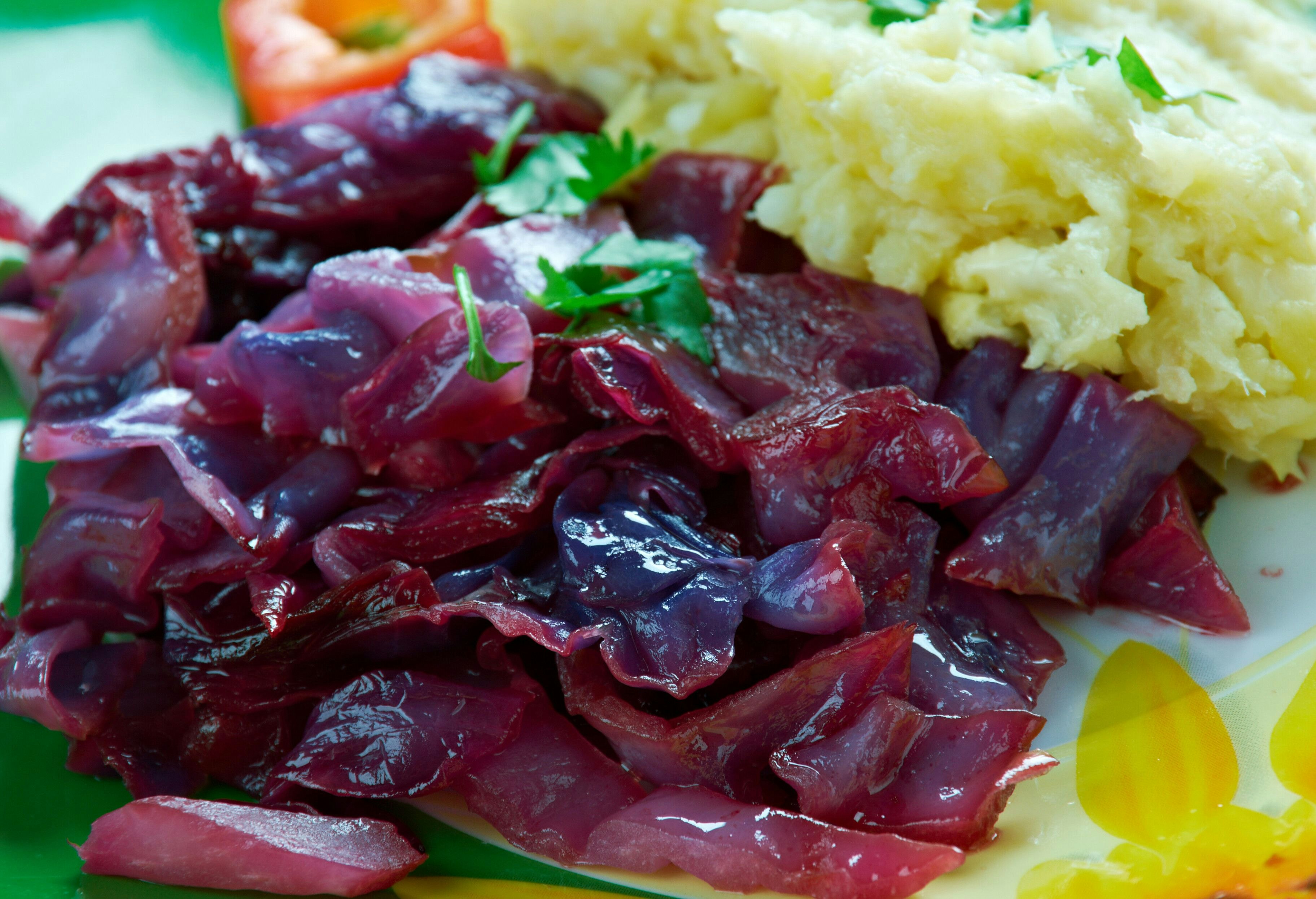 Schnell gemacht und sooo lecker: Rotkohlauflauf mit Hackfleisch nach ...