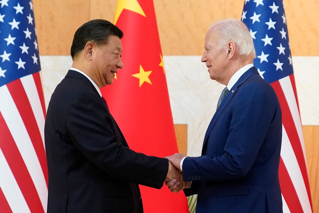 Shake hands in Indonesien: Xi Jinping und Joe Biden, die Führer der mächtigsten Staaten der Welt.