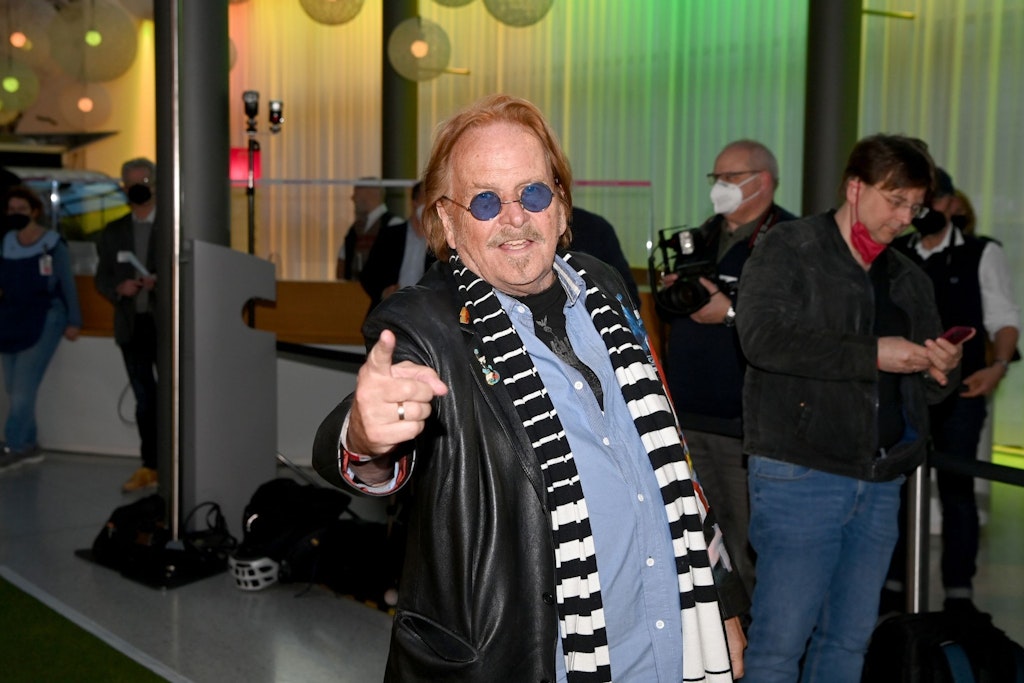 Sänger Frank Zander kommt zur Verleihung der Sepp-Herberger-Awards 2022. Der Schlagersänger soll das Verdienstkreuz 1. Klasse erhalten.