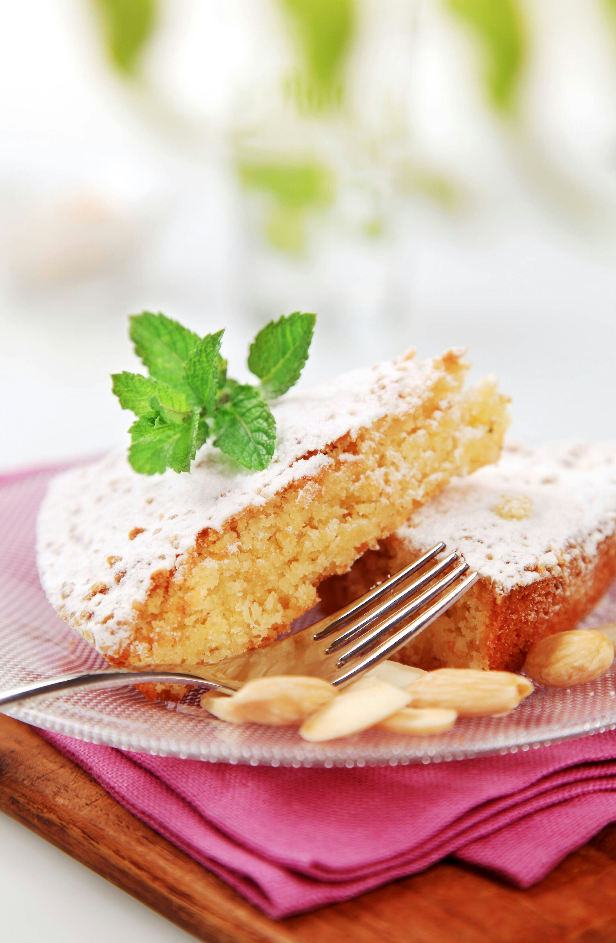 Wie bei Oma: Supersaftiger Marzipankuchen – mit diesem genialen Rezept ...