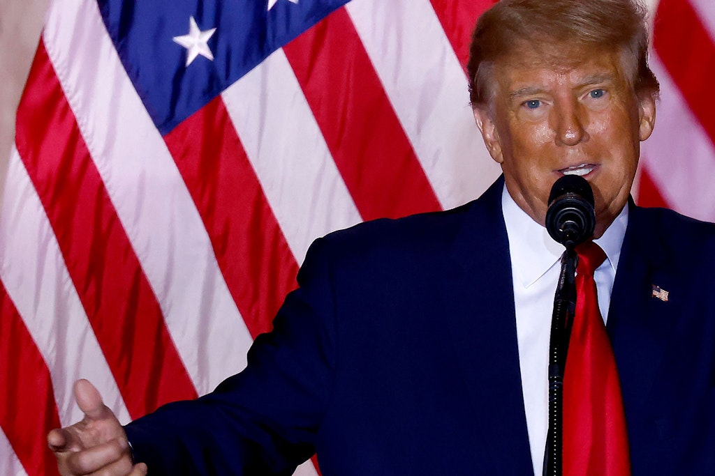 Donald Trump reichte kurz vor der öffentlichen Bekanntgabe seiner Kandidatur seine offiziellen Kandidaturpapiere bei der US-Wahlbehörde ein.