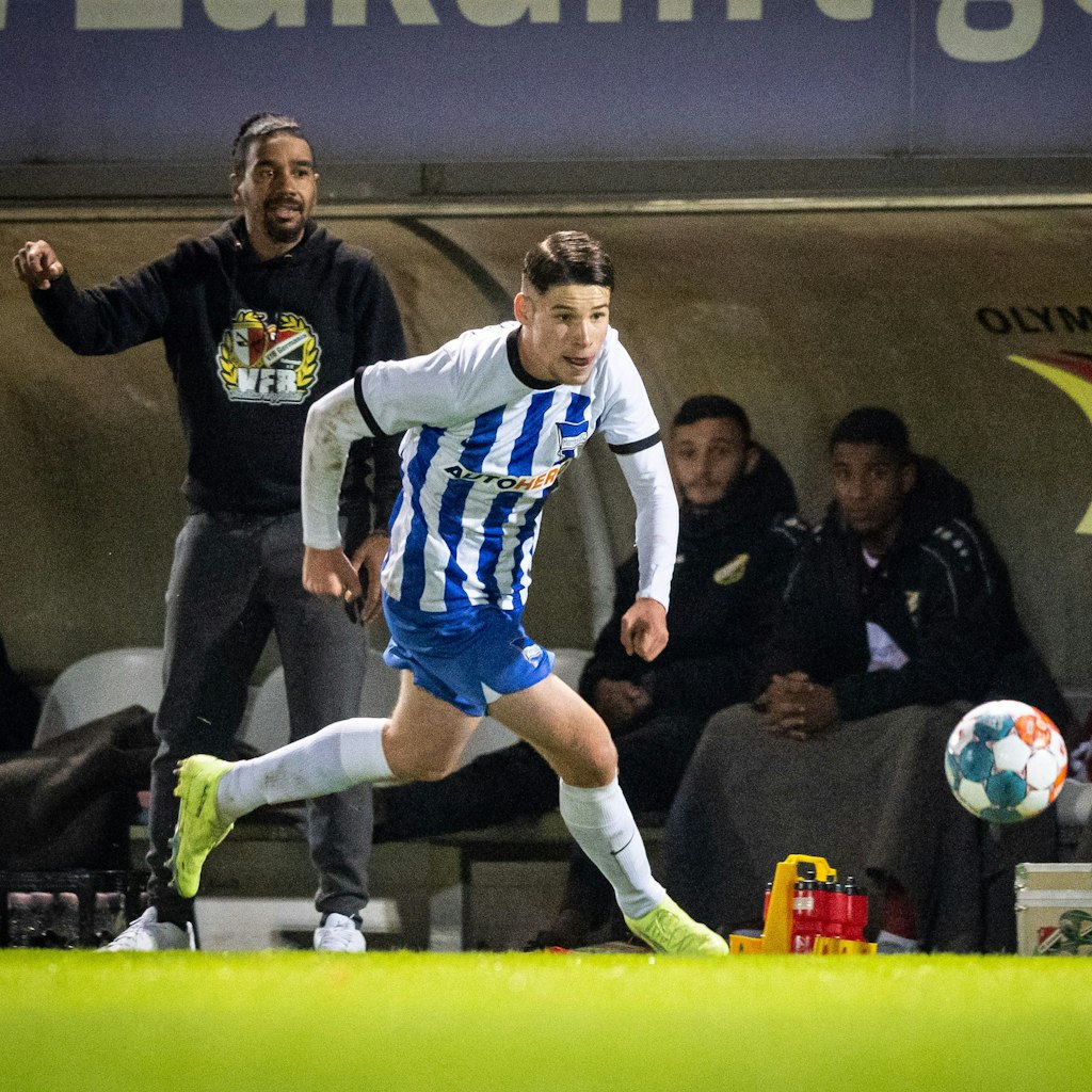 Youngster Lukas Ullrich könnte zu Gladbach oder Frankfurt stürmen.