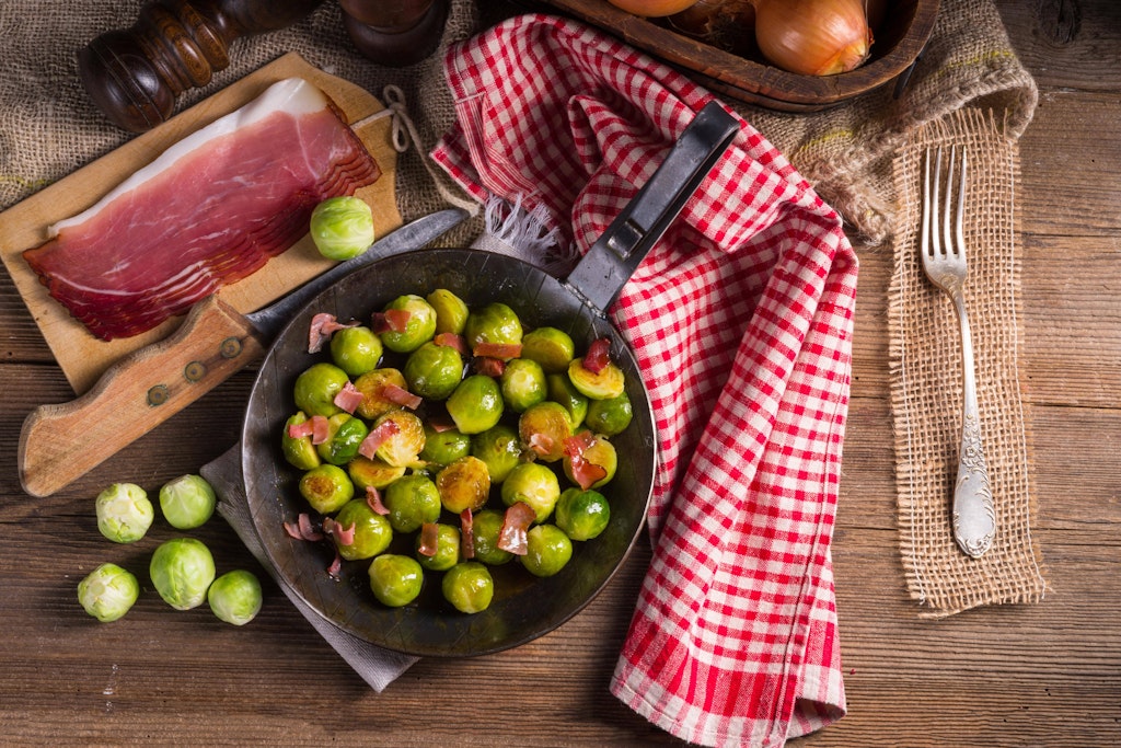 Rosenkohl und Speck passen gut zusammen.