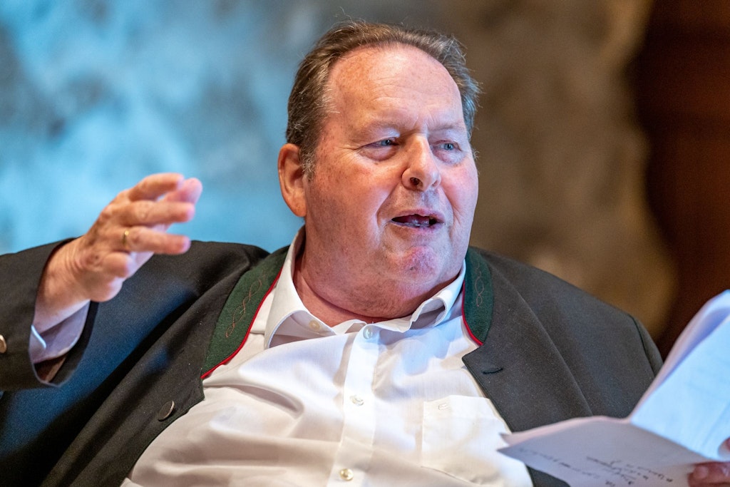 Ottfried Fischer: Humor und die Liebe helfen ihm im Umgang mit Parkinson – und mit seinen aktuellen Schicksalsschlägen.