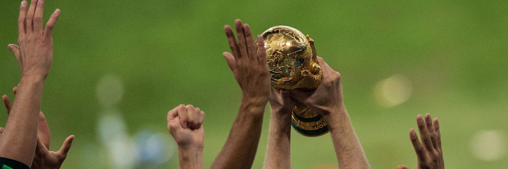 Um den WM-Pokal kämpft Deutschland 2022 in Katar.
