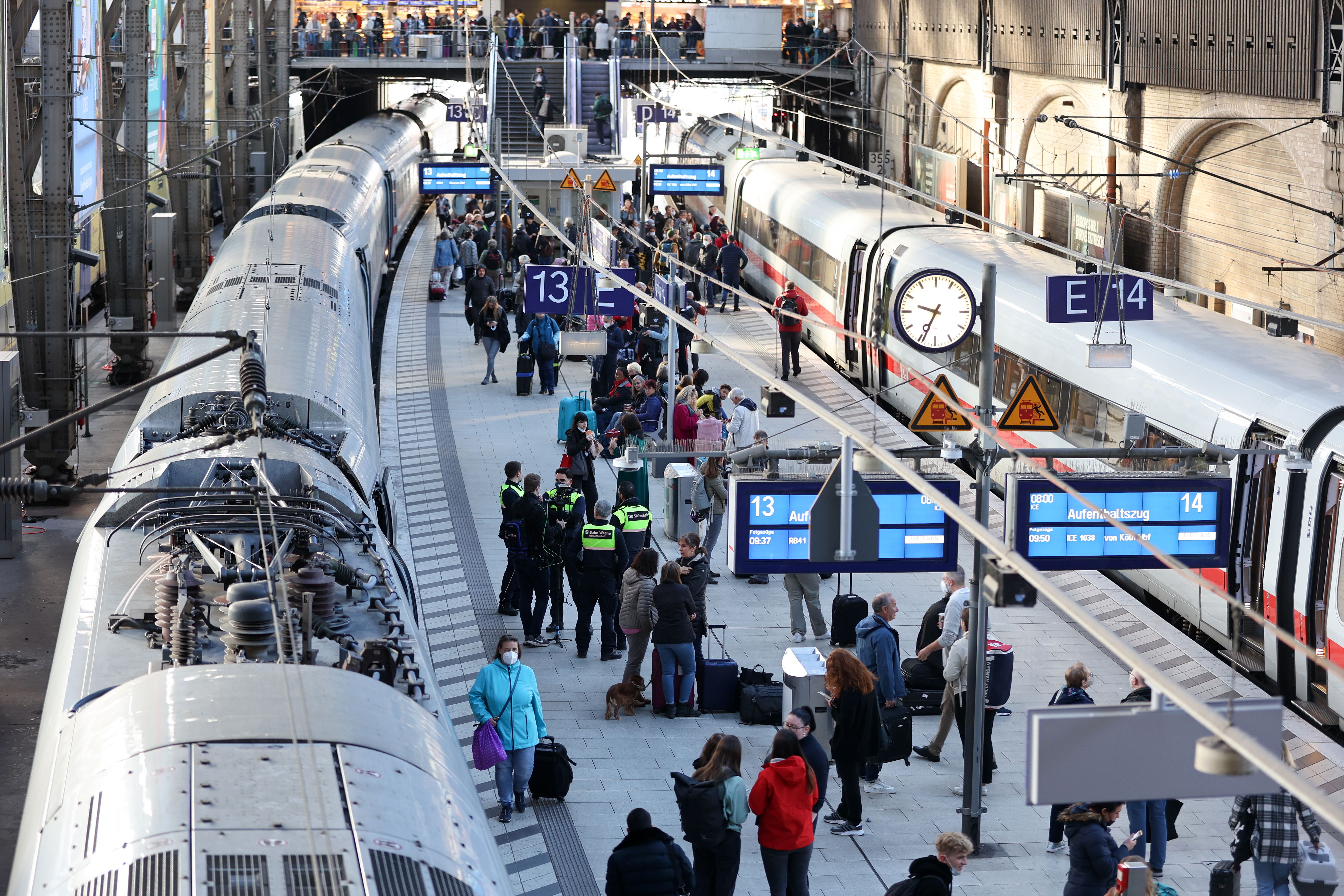 Bahnstrecke Zwischen Berlin Und Hamburg Wird Dauerbaustelle